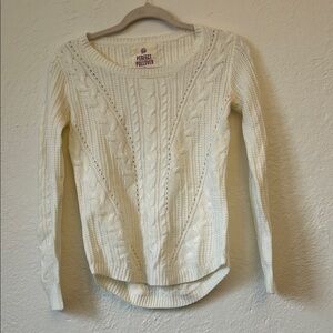 SO Cream Cable-Knit Crew Sweater